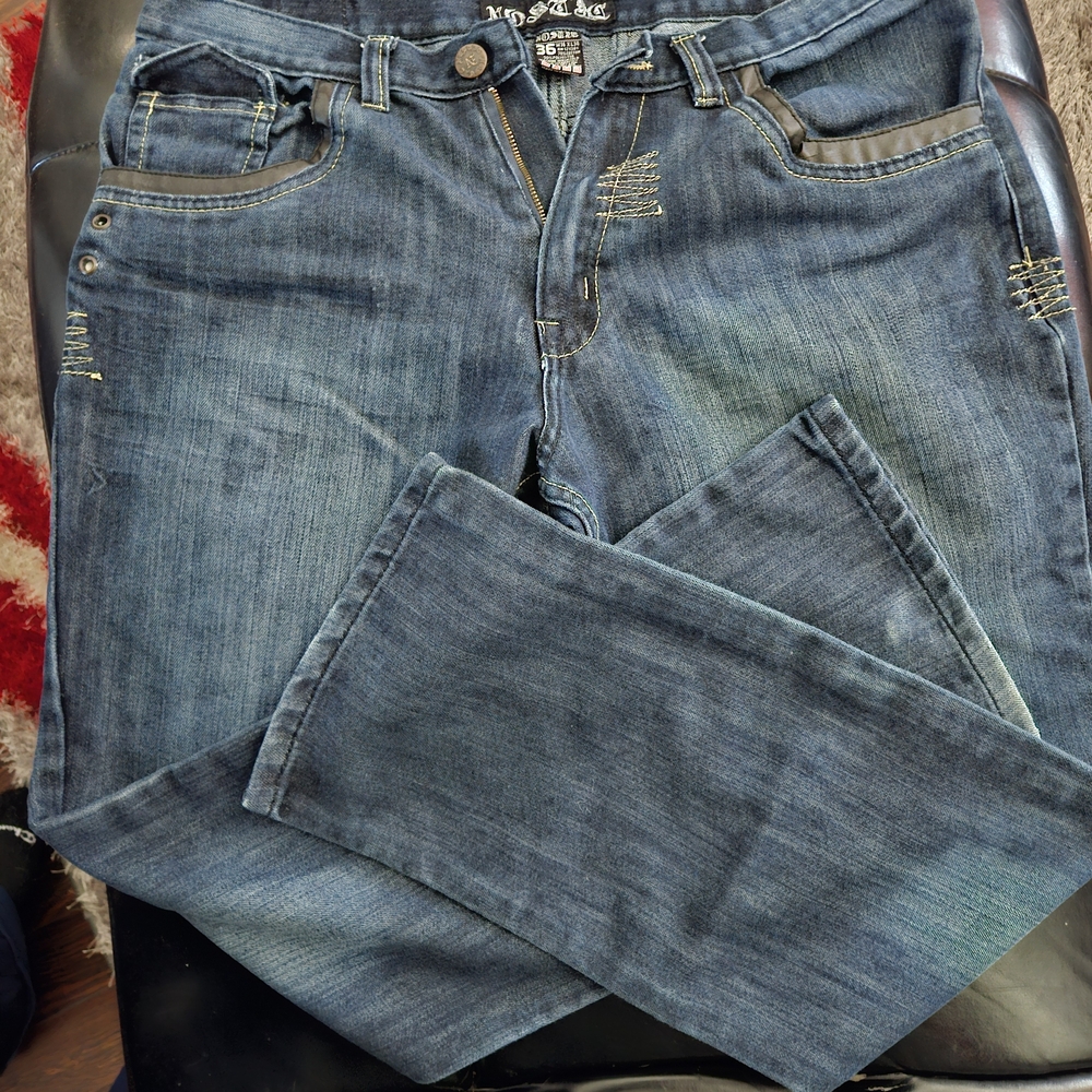 Nostic Distressed Blue Jeans